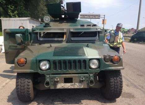 Под Днепром задержали «Hummer» с арсеналом оружия (ФОТО)