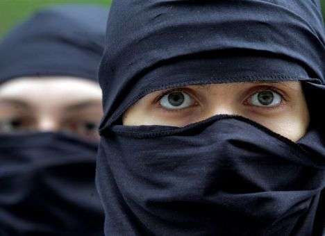 Президент «сдернет» балаклавы