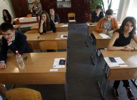 В некоторых лицеях учат хуже, чем в сельских школах