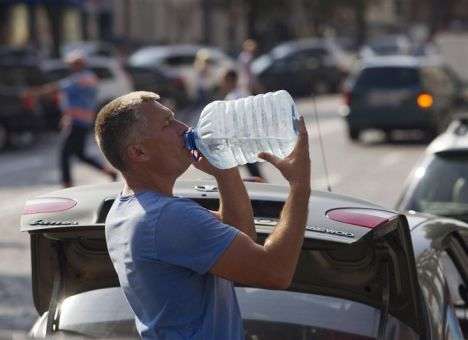 Сегодня водителям советуют не садиться за руль