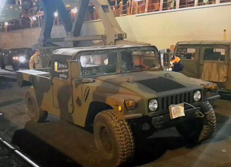 В Одессу прибыли 100 американских Humvee для украинской армии (ФОТО)