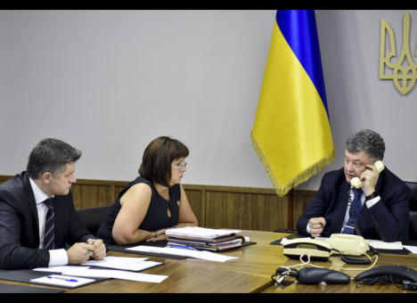 Сегодня директор-распорядитель МВФ сообщил Порошенко, что гордится Украиной
