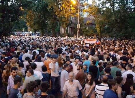 «ЭлектроМайдан» в Армении оказался  безрезультатным, тарифы повысили