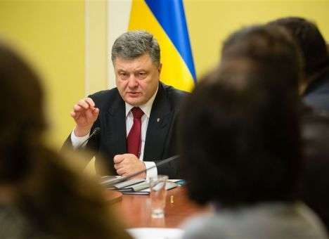 Порошенко заверил, что «добровольно» устранился от бизнеса