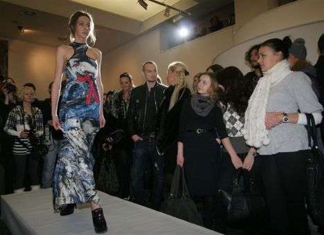 В Украине дешевеет одежда и обувь