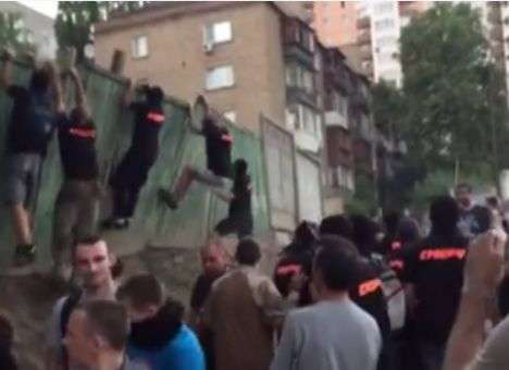 Жестокая драка со стрельбой произошла в Киеве на стройплощадке (ФОТО)