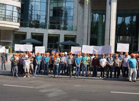 Репутация ценой в 2 млн гривен: производитель работ требует у заказчика и генерального подрядчика «Хилтон Киев» выплатить долги (ФОТО, ВИДЕО)