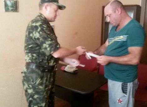 Охраннику, стрелявшему по детям под Киевом, «подарили» две повестки (ФОТО)