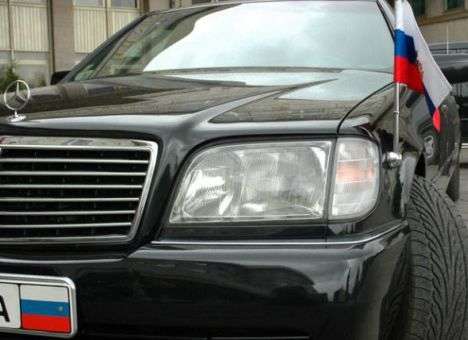 Автопарк Путина пополнят «простыми» авто на 200 млн. рублей