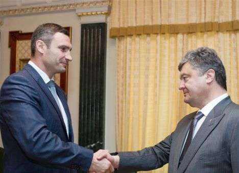 Стало известно, о чем договорились Порошенко и Кличко