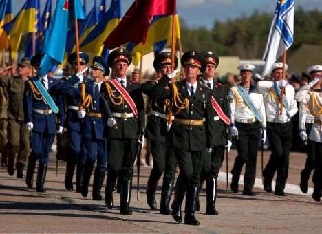 Советник Порошенко показал обновки бойцов ВСУ (ФОТО)