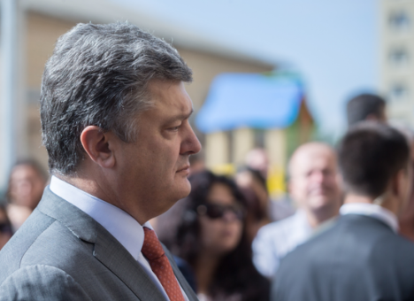 Порошенко готов уступить по вопросу Донбасса, - СМИ