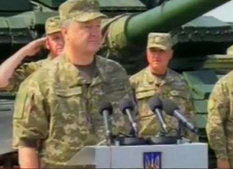 Президент Украины назвал количество контрактной армии