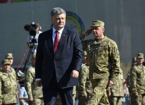 Мы не пацифисты, - Порошенко
