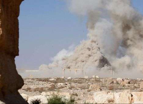 Как погибает история: Опубликованы снимки подрыва знаменитого храма Пальмиры (ФОТО)