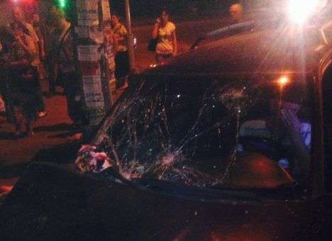 Толпа пыталась растерзать водителя, врезавшегося в людей на переходе, - СМИ (ФОТО)