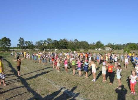 Мирное лето для 2 800 детей Донбасса: Штаб Ахметова завершил программу летнего оздоровления (ФОТО)