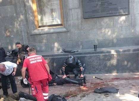 Аваков обвинил в трагедии под Радой Тягнибока (ФОТО)