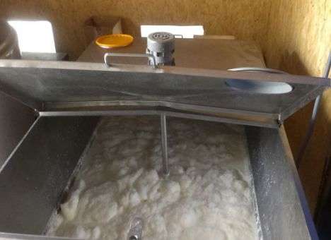 Во Львове милиционеры конфисковали у завода 10 тонн молочного сырья (ФОТО)