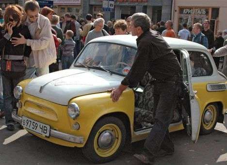 Украина в августе не выпустила ни одной легковушки