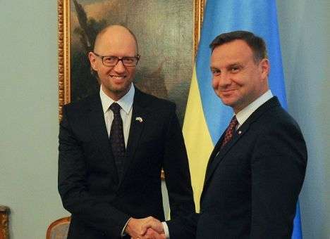 Кофе и сладости: Впервые украинская власть встретилась с президентом Польши (ФОТО)