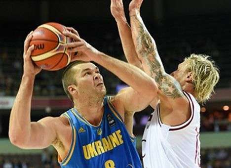 На Евробаскете Украина выиграла у Латвии