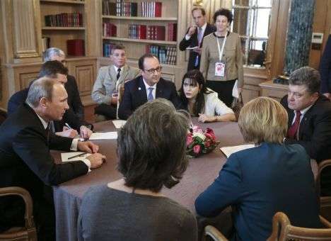 Порошенко сообщил о подготовке к встрече с Путиным и Меркель