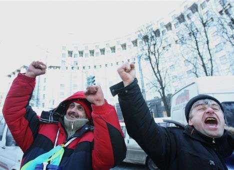 Власти досрочно отменили свое решение относительно иномарок