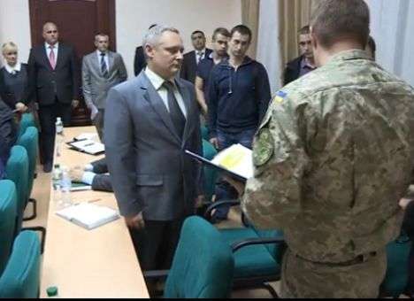 Опубликованы кадры задержания полковника СБУ прямо на заседании (ВИДЕО)