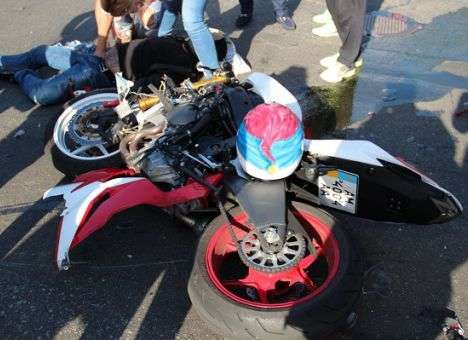 Рэпер Ларсон на мотоцикле попал в ДТП (ФОТО)