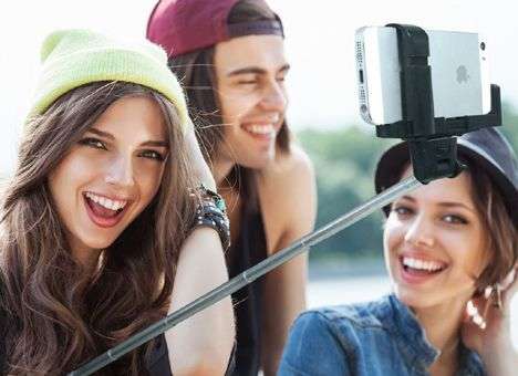 Молодежь больше двух суток в году тратит на селфи