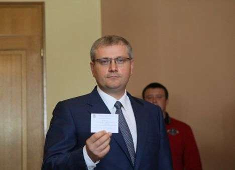 Александр Вилкул официально зарегистрировался кандидатом на пост мэра Днепропетровска и представил свою команду (ФОТО)