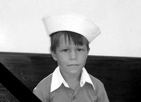 Мальчик, которого сбил в Южном военный, умер в больнице, - СМИ