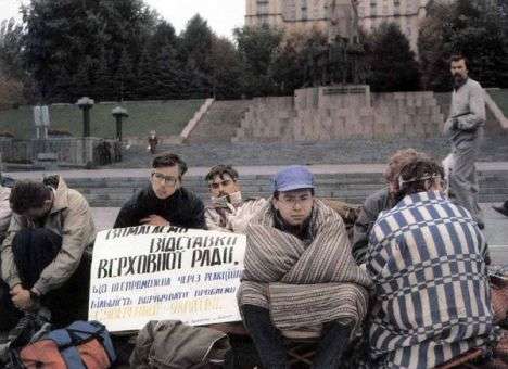 Я голодаю: 25 лет назад в Украине состоялась Революция на граните (ФОТО)