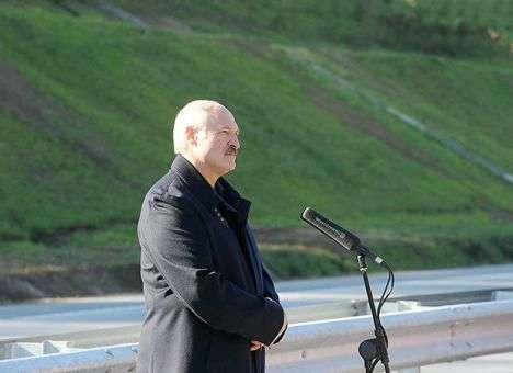 Нам не надо базы: Лукашенко прокомментировал информацию о российской авиабазе в Беларуси