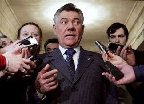 Камбек Сан Саныча, или О том, кому выгодно реанимировать Омельченко