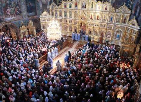 Сегодня в Украине празднуют Покров Богородицы и День защитника Отечества (ВИДЕО)