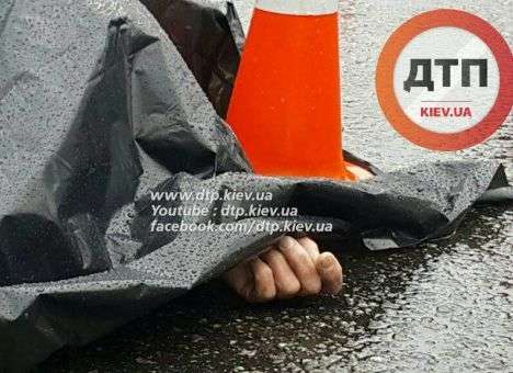 В центральном районе Киева произошло смертельное ДТП (ФОТО)