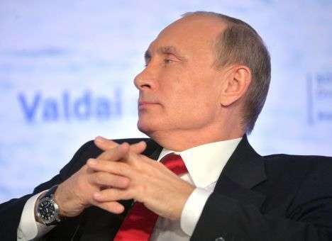 Эксперт пояснил, почему рейтинг Путина не рухнул, а взлетел