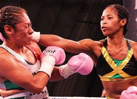 Представительница Ямайки в 48 лет стала чемпионкой мира по боксу