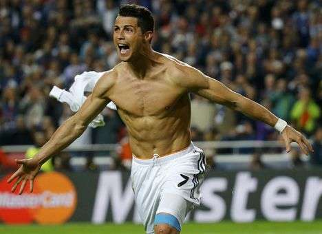 Роналду стал третьим в истории бомбардиром в пяти лучших лигах