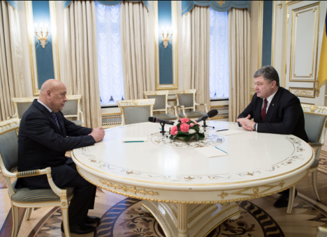 Москаль приехал к Порошенко и сообщил о своем решении