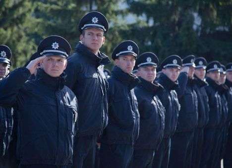 Новая полиция будет получать по 8 тыс, а следователи по 5, - эксперт