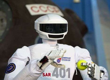 Российские «андронавты» помогут экипажу МКС