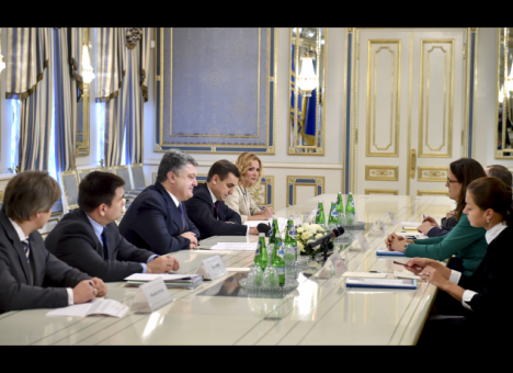 У Порошенко сообщили, о чем он сегодня просил еврокомиссара