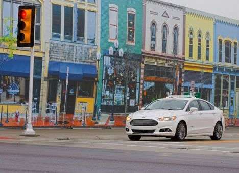 Для тестирования автопилотируемой машины Ford построен целый город