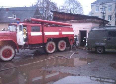 Обрушившиеся ливни затопили дороги и дворы в Закарпатье (ФОТО)