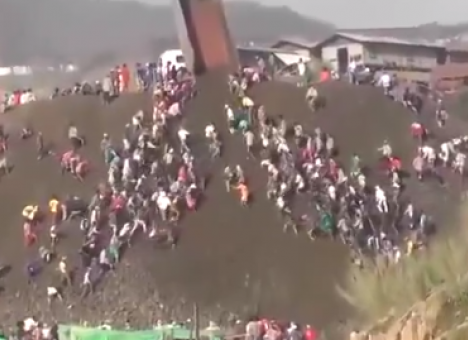 В Мьянме из-за оползня погибли около 90 человек (ВИДЕО)