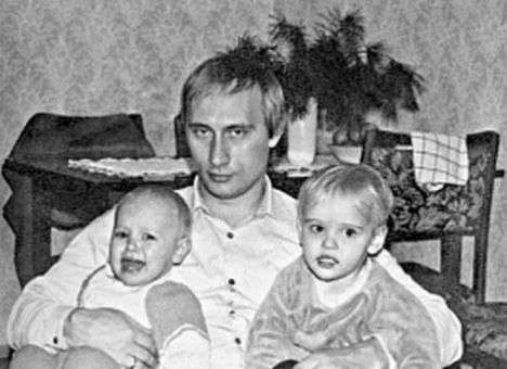 Путин рассказал о «первых шагах» дочерей