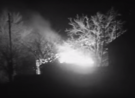 Появилось видео четырехчасового обстрела Марьинки (ВИДЕО)